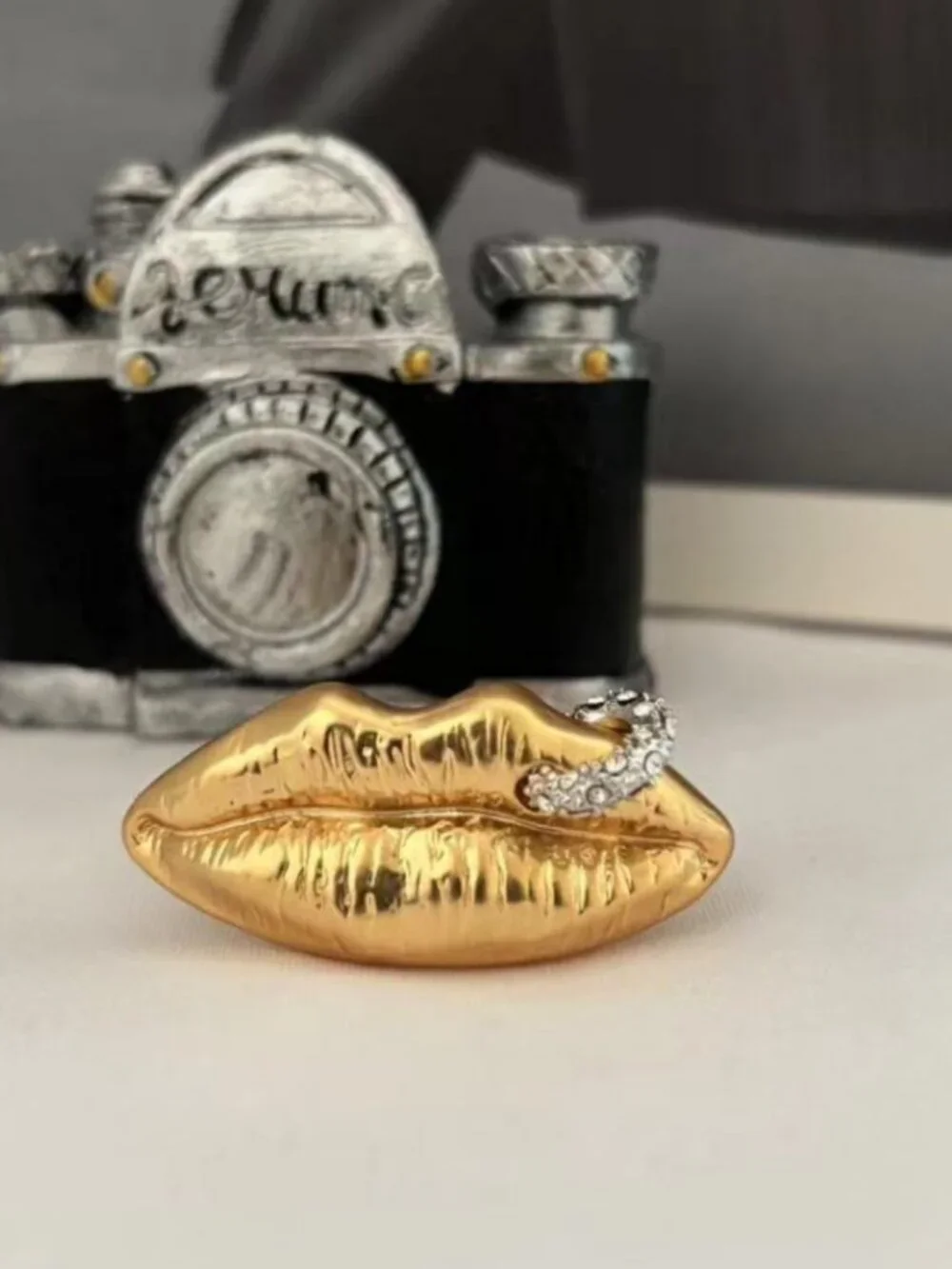 Schiaparelli Sexy Lips Rhinestone Buckle Open Ring (One Size)